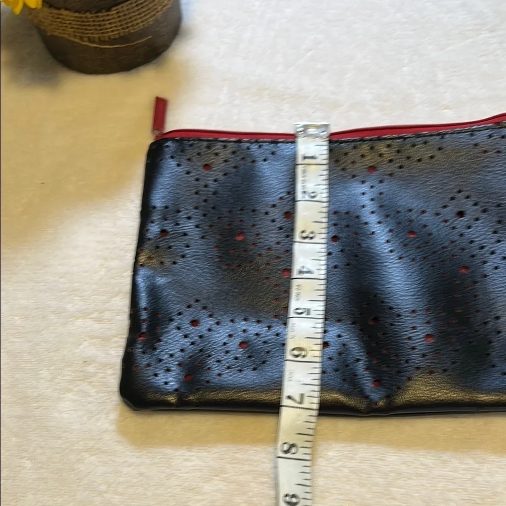 🖤 Cole Haan for American Airlines Black & Red Cosmetic Bag Travel Pouch ✈️